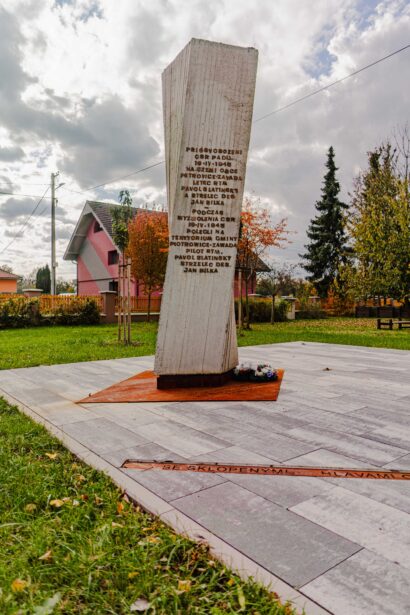 Památník-letců-01.jpg