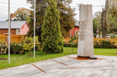 Památník-letců-03.jpg